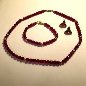 Set: Necklace, Bracelet, Earrings, Garnet Color